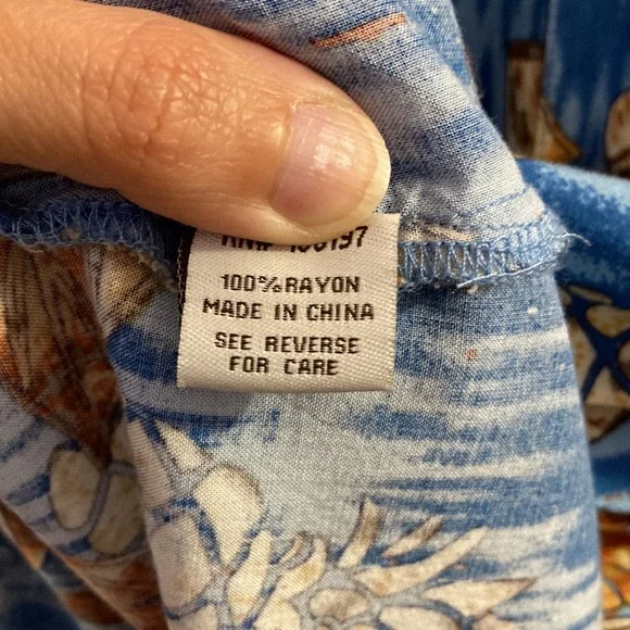 Hawaiian Button Down Shirt - Picture 6 of 7